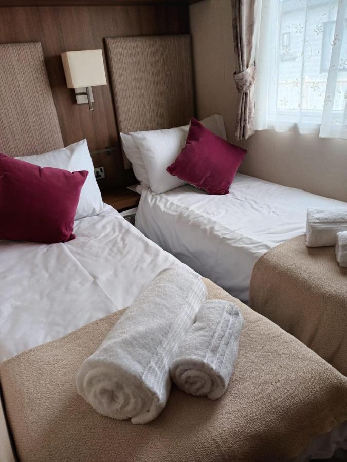 Winchelsea Beach Holiday Home - Pool & Beach Экстерьер фото